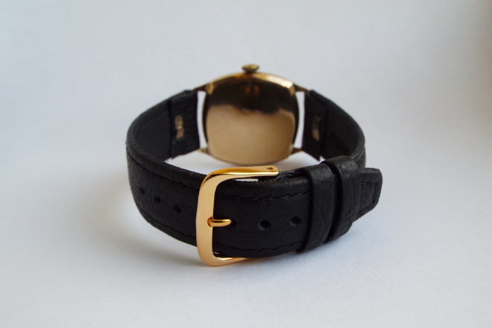 9ct gold Rotary Super-Sports wrist watch, 1957 View IV