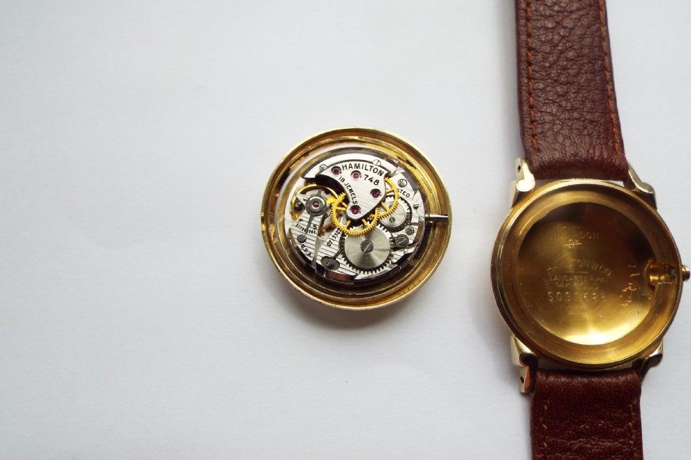 Gents boxed 14ct gold Hamilton Reardon “CLD” watch View VI