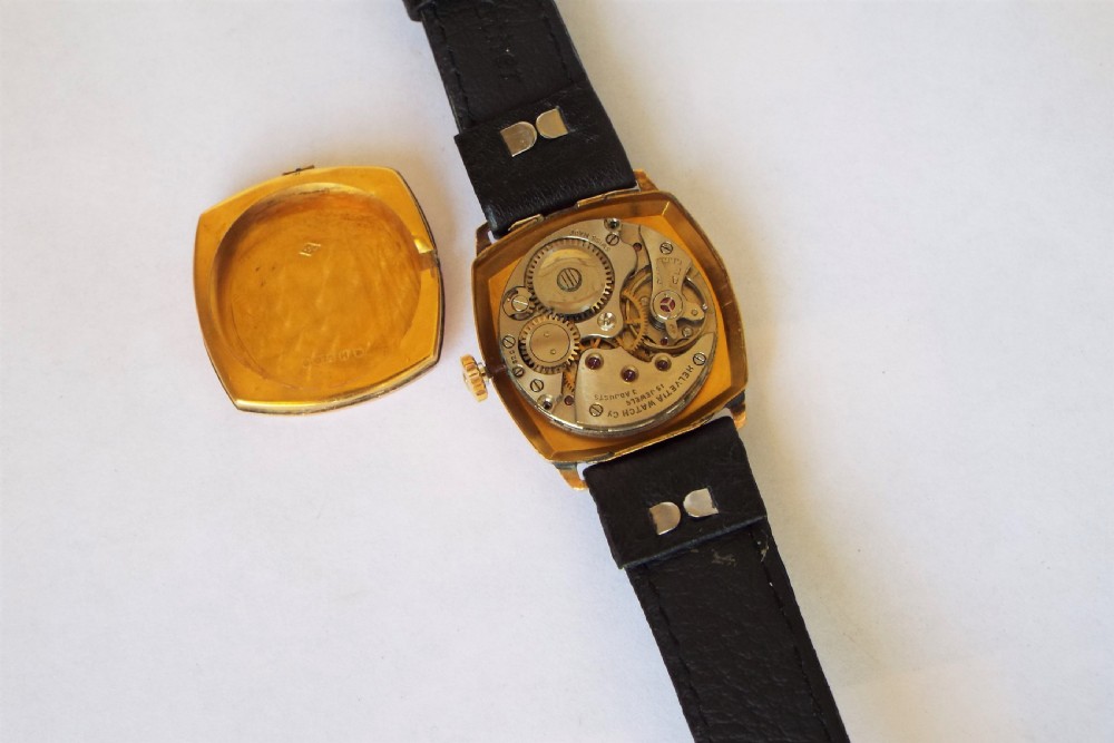 Mid-size Helvetia 9ct rose gold wrist watch, 1943 View III