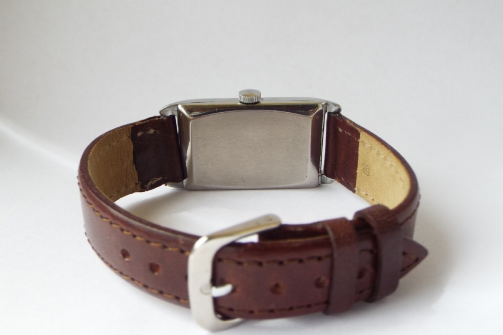 Gents doctor's watch, 1930s View V