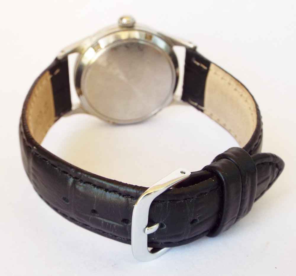 A gents 1955 Tissot Militar automatic wrist watch. View III