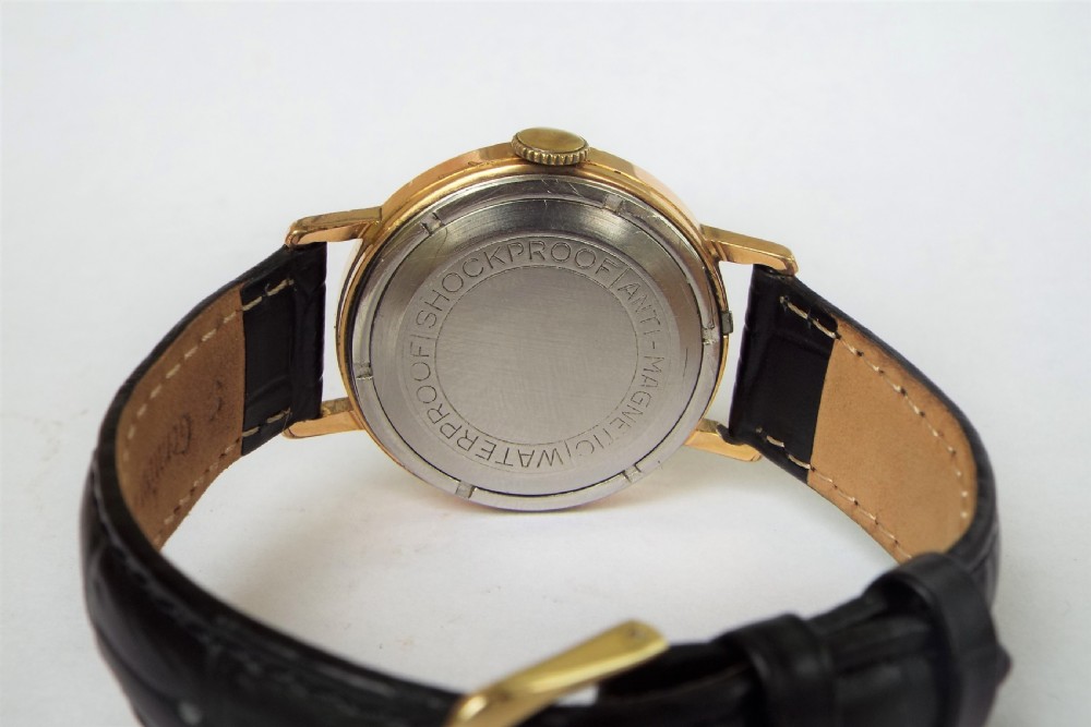 Gents Smiths De Luxe wrist watch, made in England View IV
