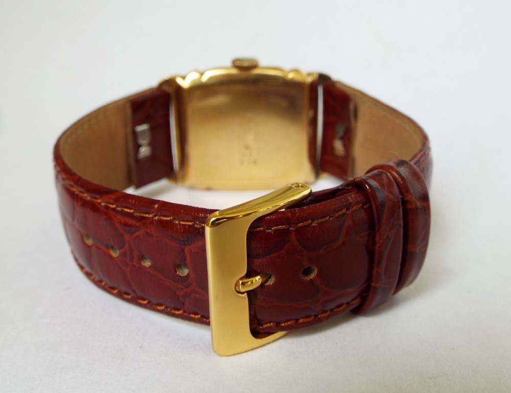 Gents 18ct gold wrist watch, 1927 View IV