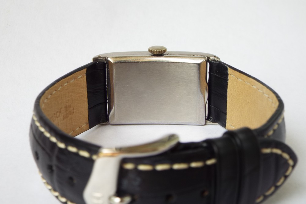 Gents 1944 Longines wrist watch View IV