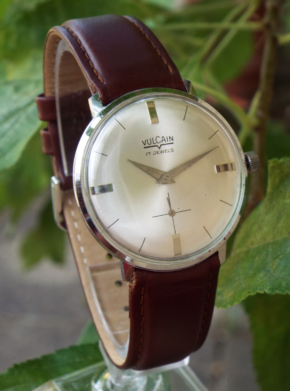 Gents 1950s Vulcain wrist watch View III