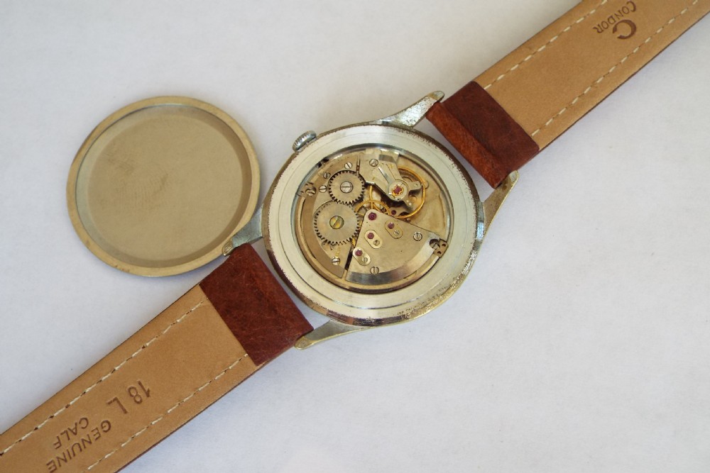 Gents large 1950s Nivada wrist watch View II
