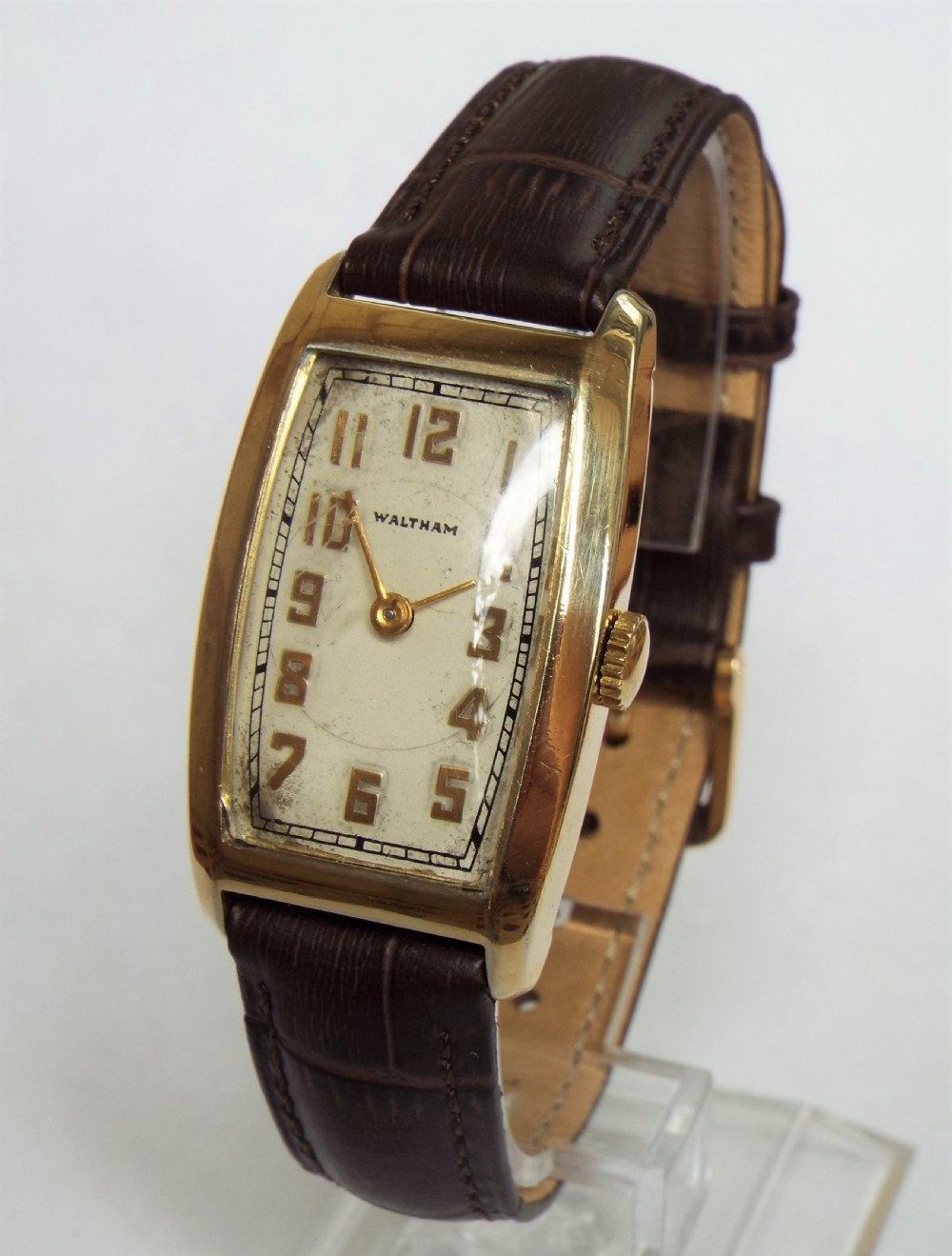A gents 1930s Waltham wrist watch. View II