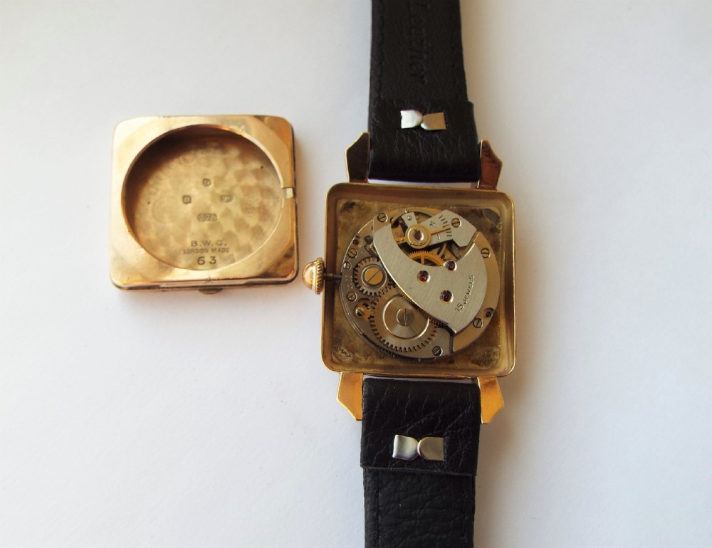 Gents boxed 1950s Avia wrist watch View III