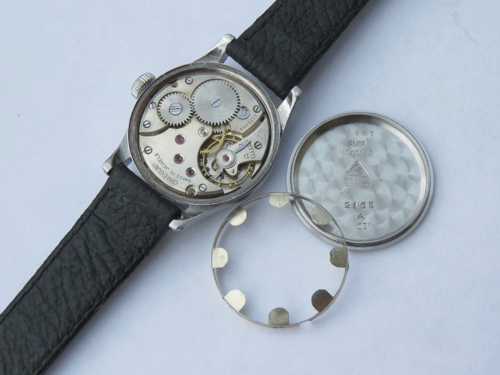 Gents 1940s Omega 26.5 T3 wrist watch View III