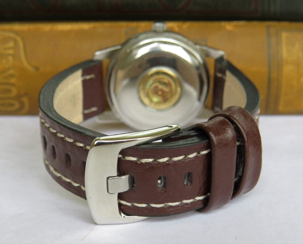 Gents Longines Conquest automatic wristwatch, 1957 View IV