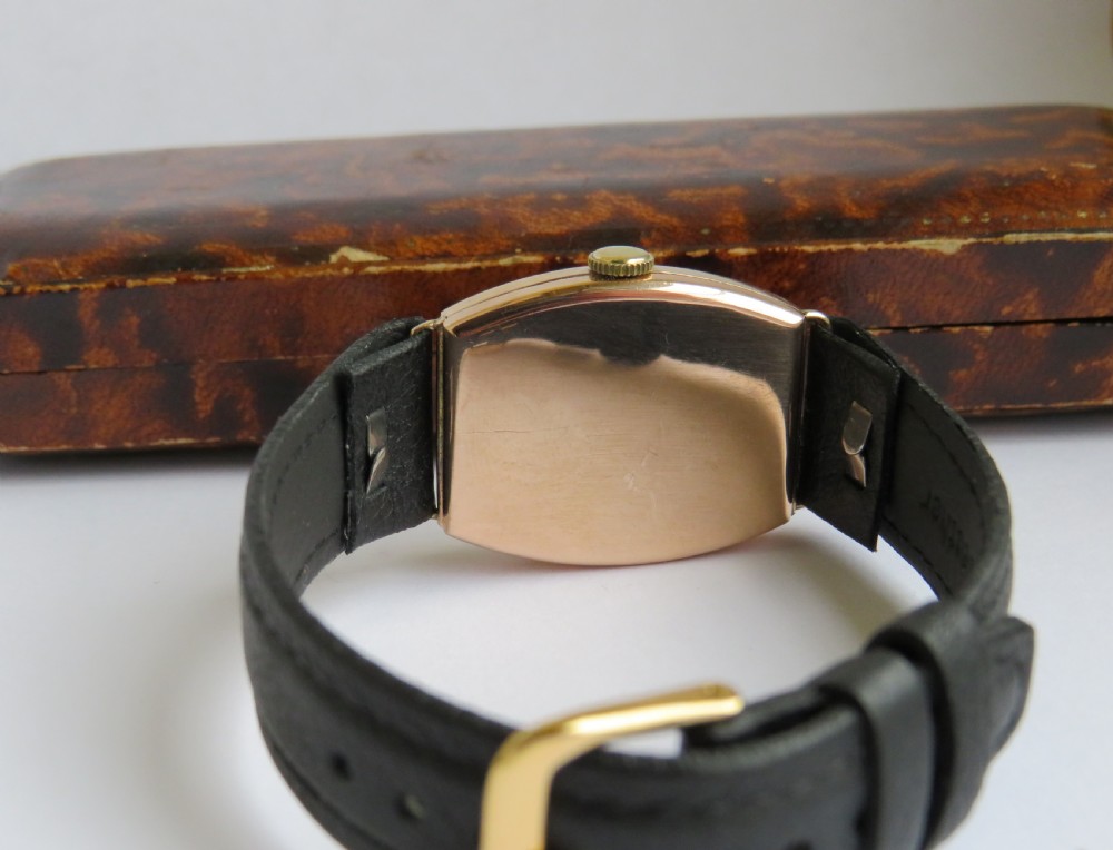 9ct gold gents Record wrist watch, 1937 View IV