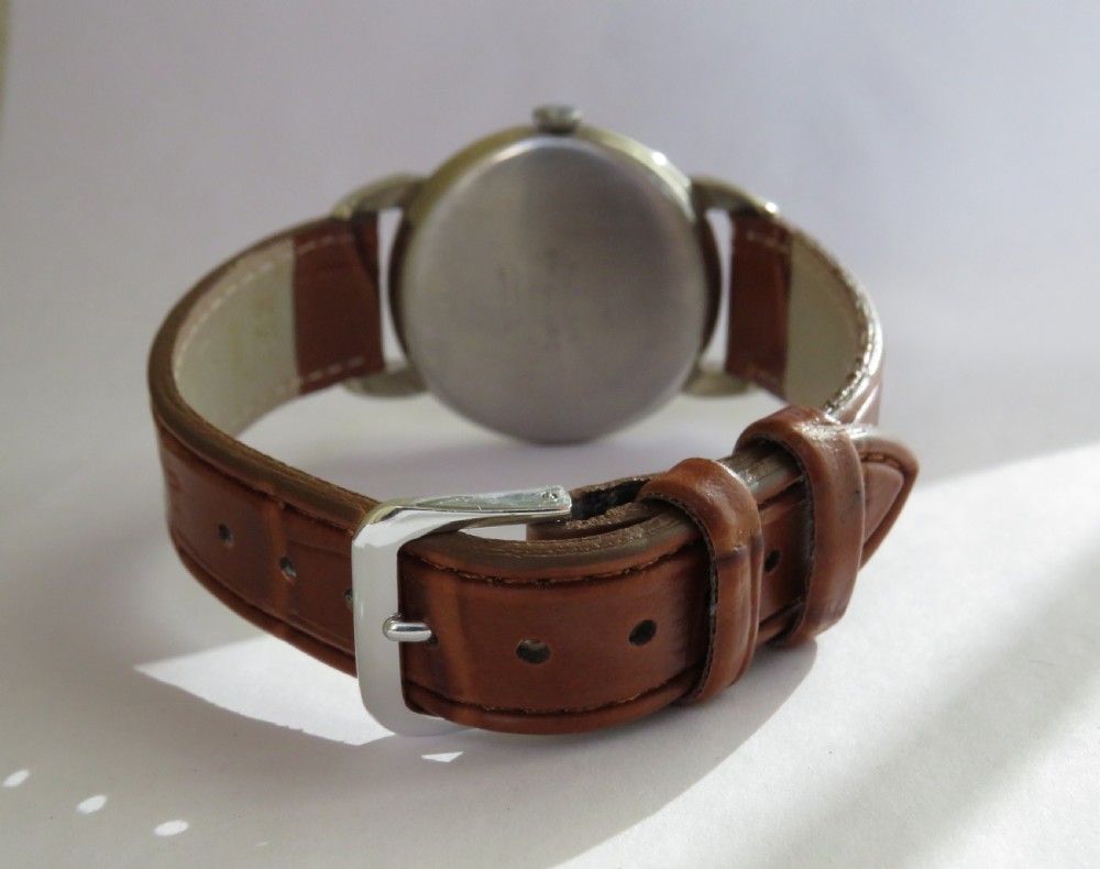 Gents 1940s Delbana wristwatch View IV