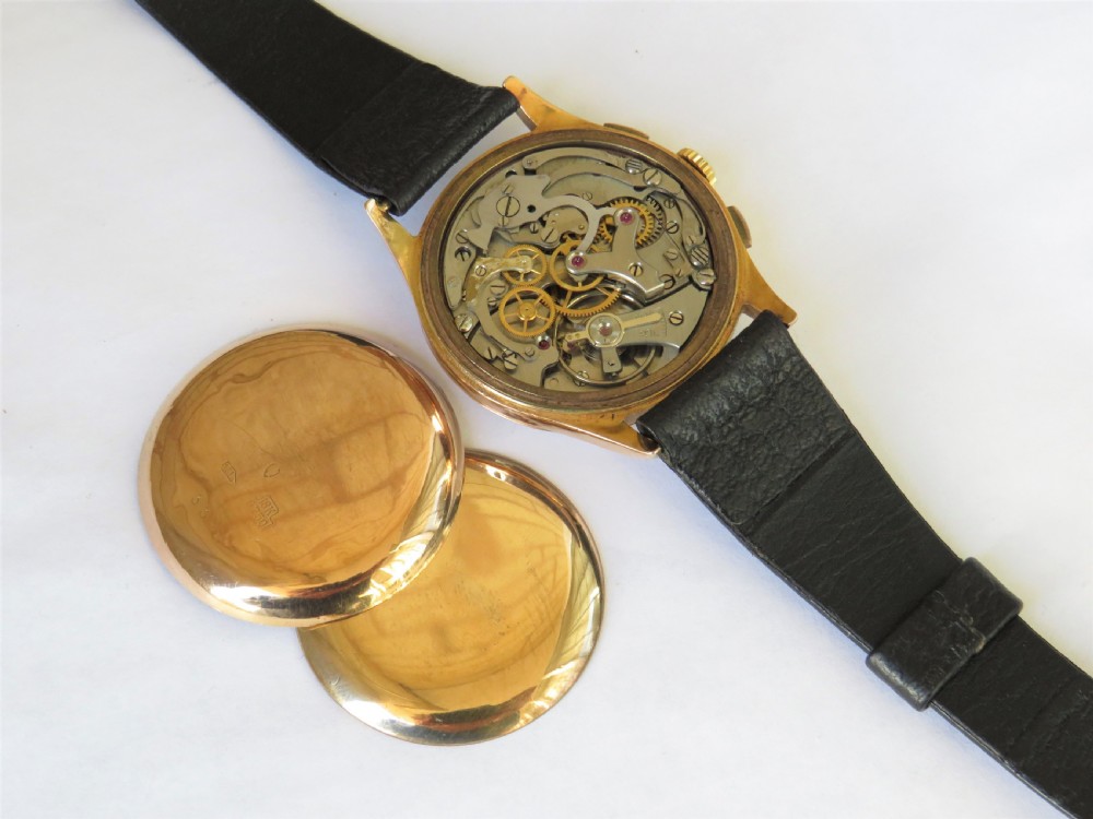 Gents 1950s 18ct gold chronograph wristwatch View V