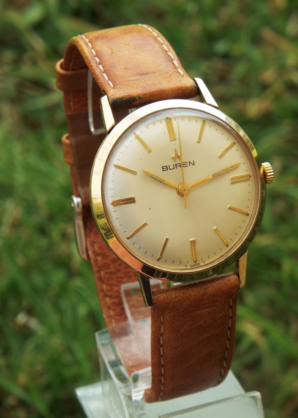 Gents 9ct gold Buren wrist watch, 1966 View II