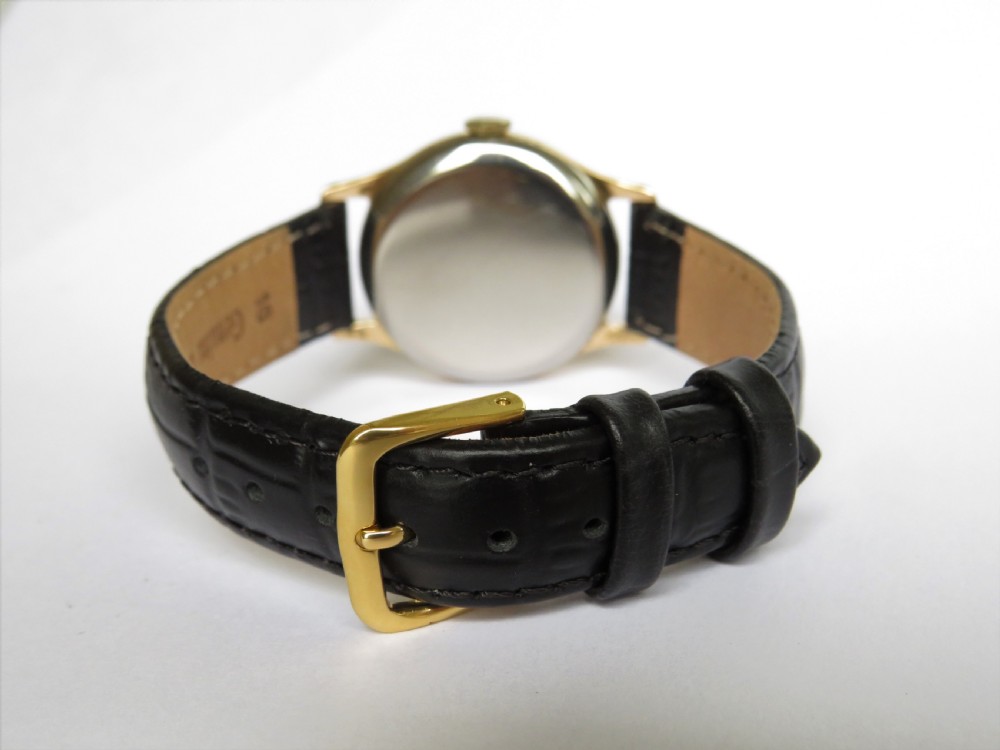 Gents 1950s Smiths De Luxe wristwatch View V