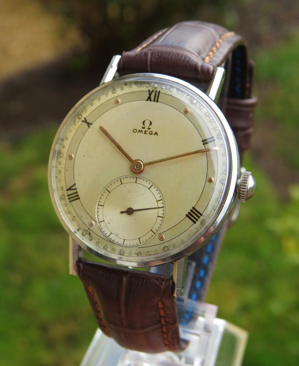 Gents good-sized 1940s Omega wrist watch