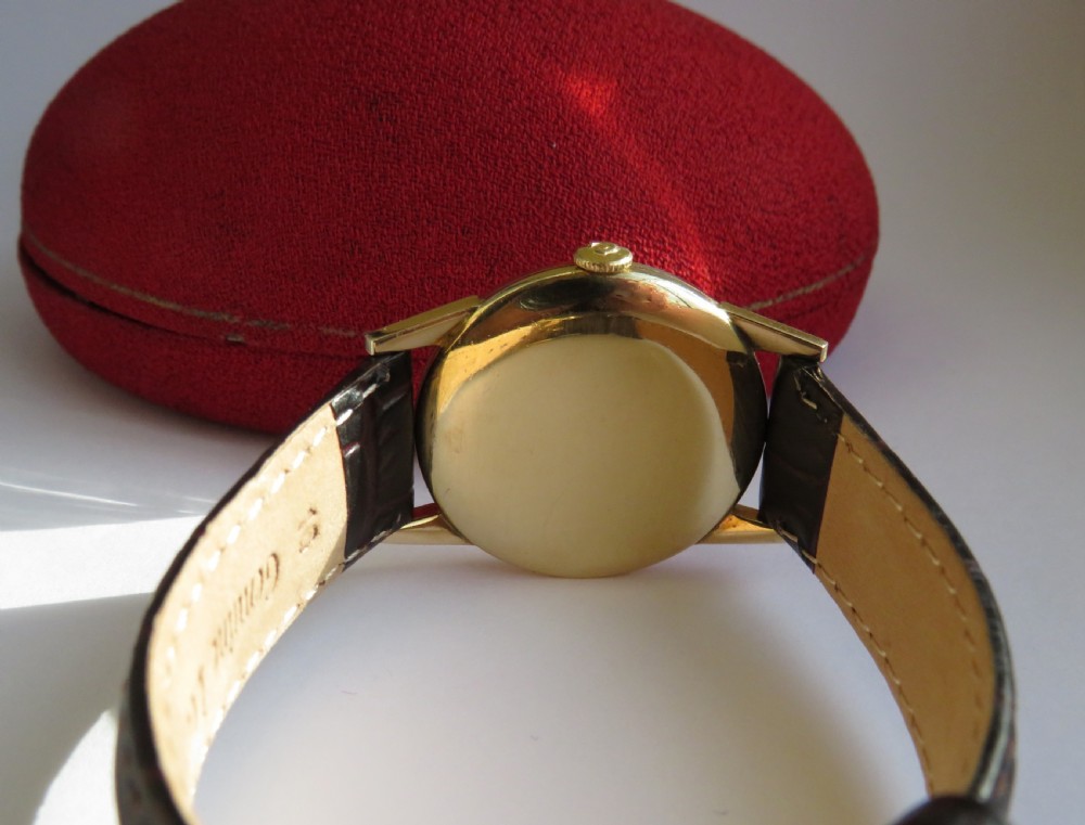 Gents 9ct gold Cyma wrist watch, 1956 View IV