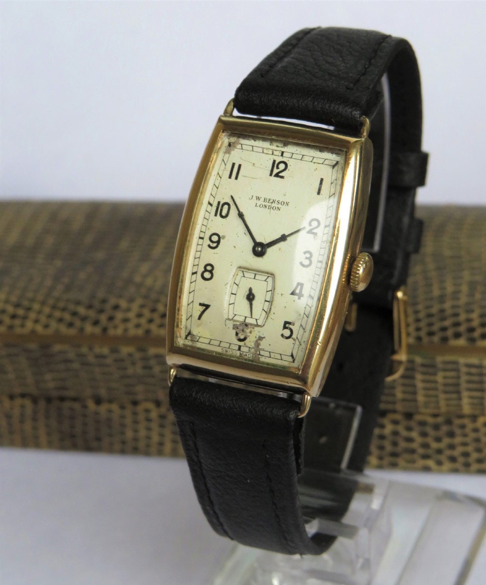 Gents boxed 9ct gold wristwatch from J W Benson View II