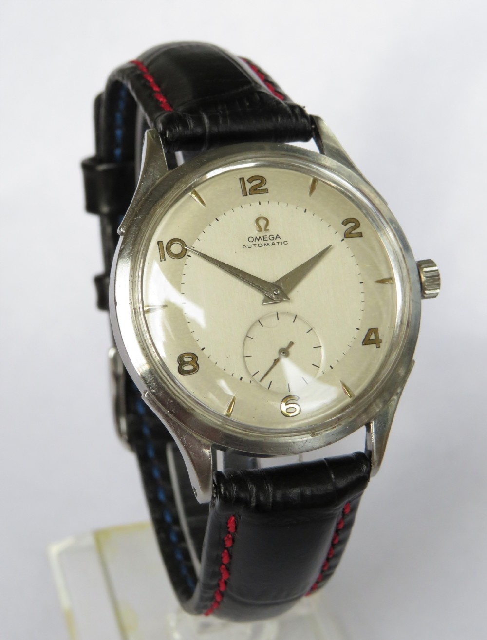 Gents 1940s Omega bumper automatic wristwatch View II