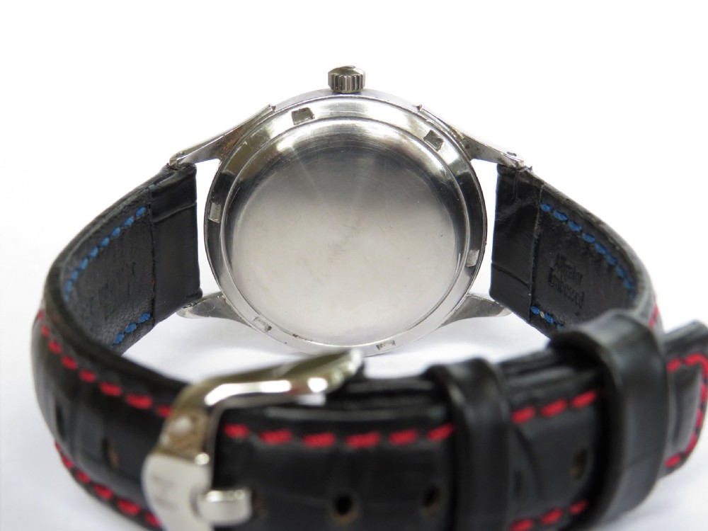 Gents 1940s Omega bumper automatic wristwatch View IV