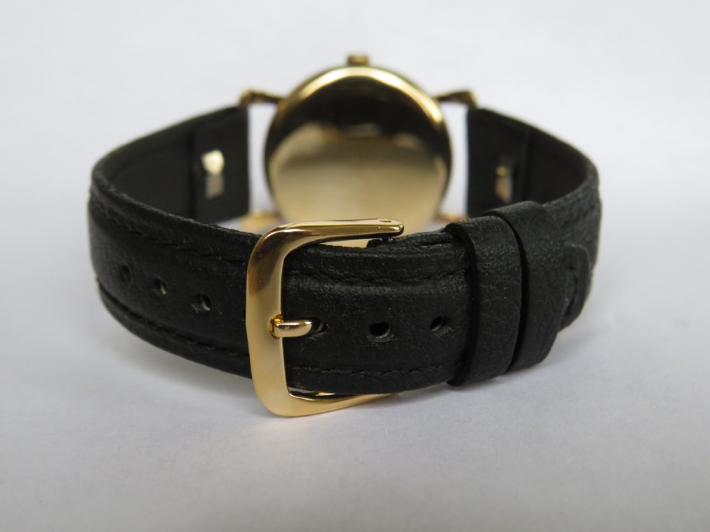 Mid-size 9ct gold Hefik wrist watch, 1948 View III
