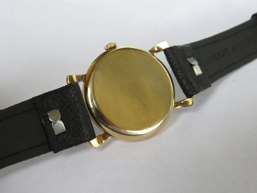 Mid-size 9ct gold Hefik wrist watch, 1948 View IV