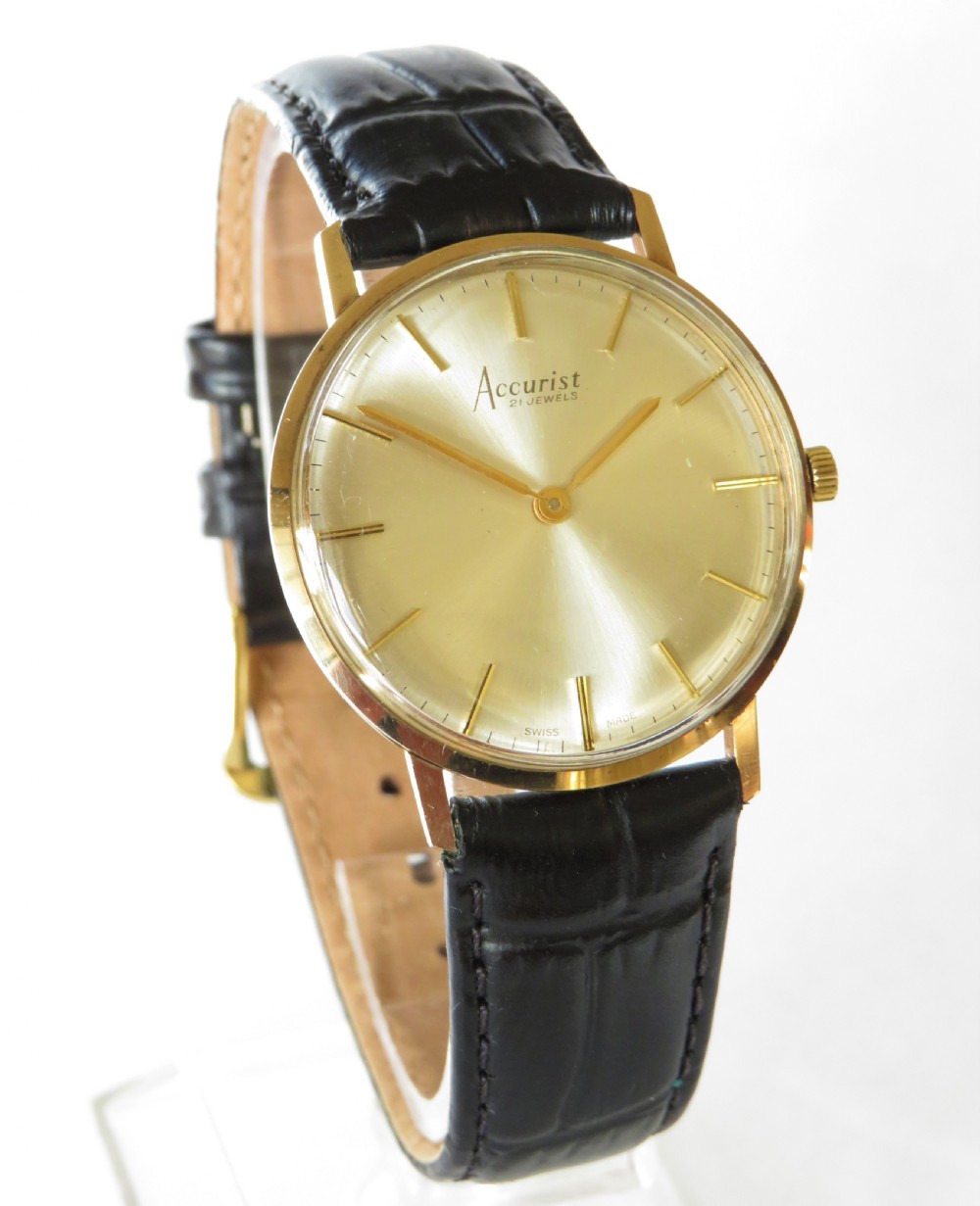 Gents 9 carat gold Accurist wrist watch, 1964 View II
