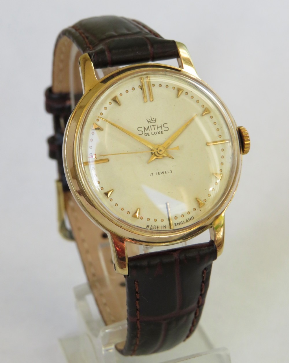 Gents late 1950s Smiths De Luxe wrist watch View II