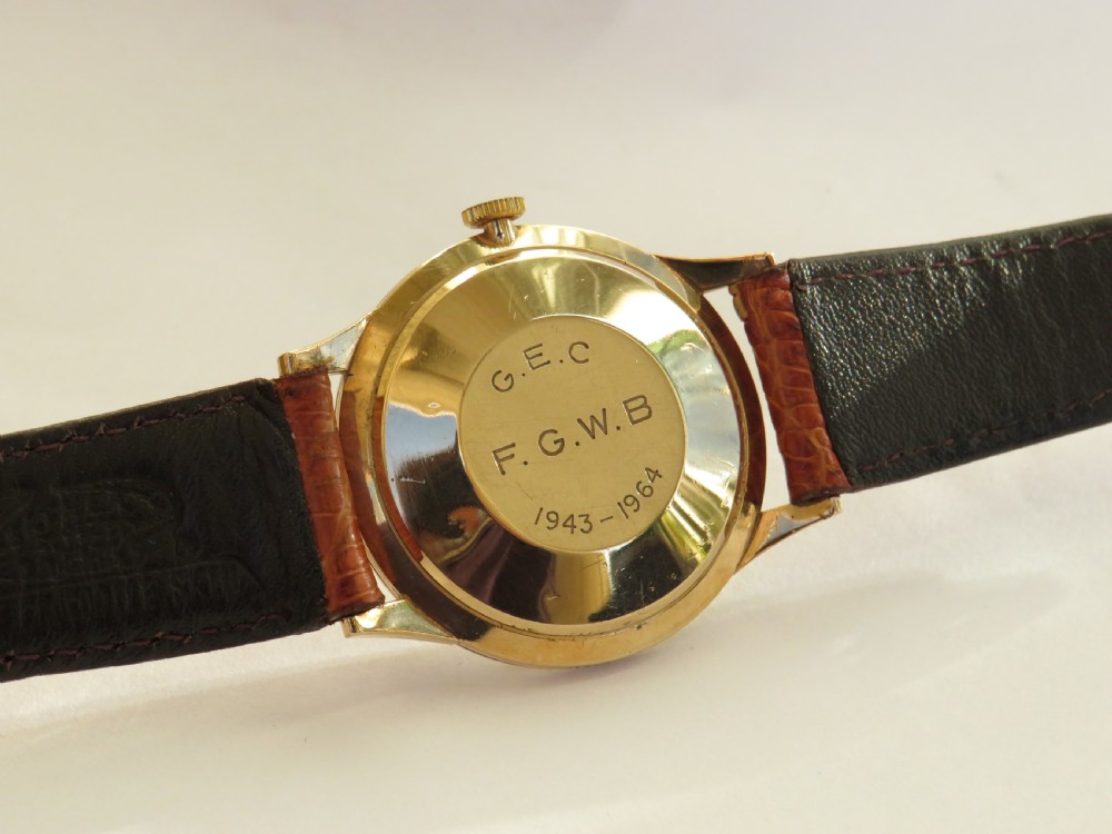 Gents boxed 9ct gold Garrard wrist watch View V