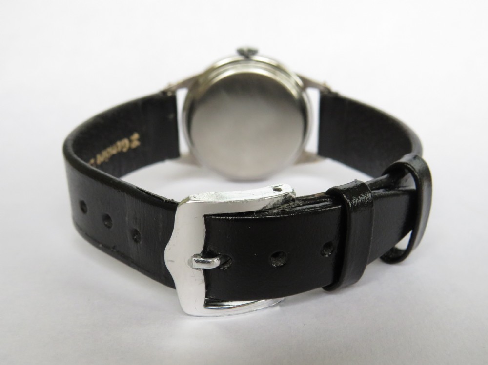 Gents 1940s Movado bumper automatic wrist watch View IV