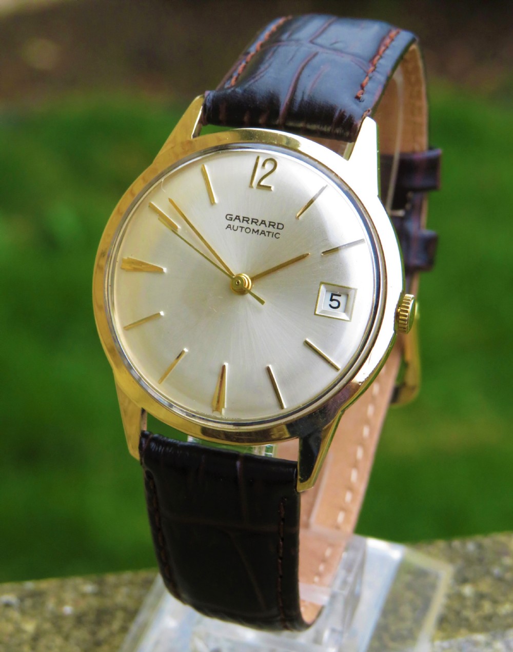 Gents 9ct gold automatic wrist watch from Garrard