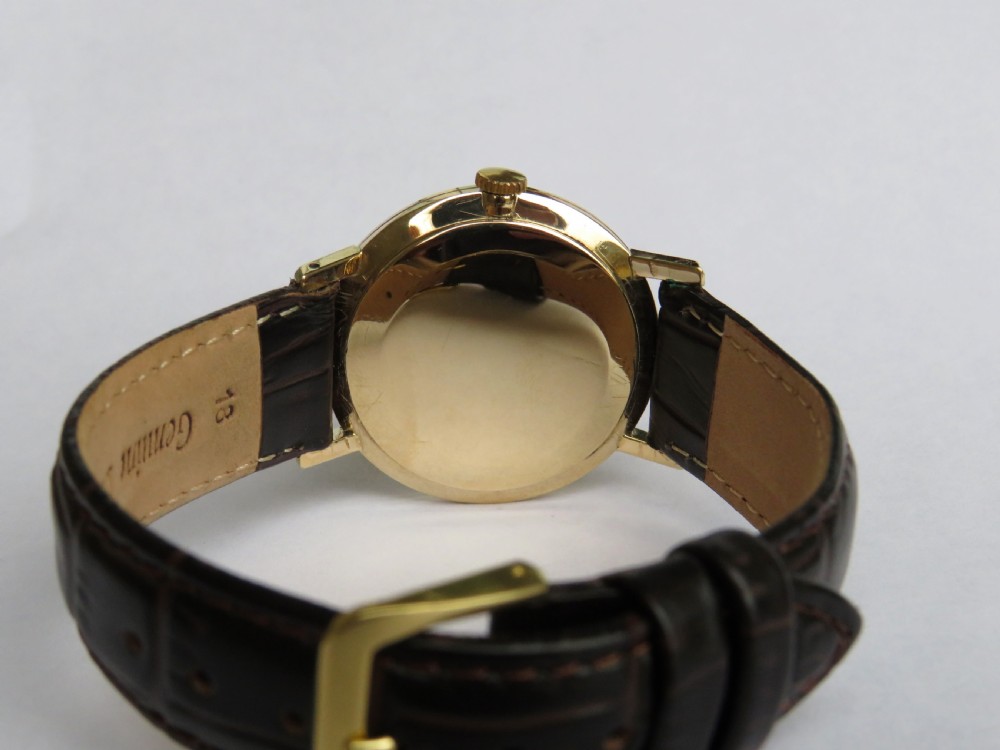 Gents 9ct gold Smiths Astral wrist watch, 1956 View III