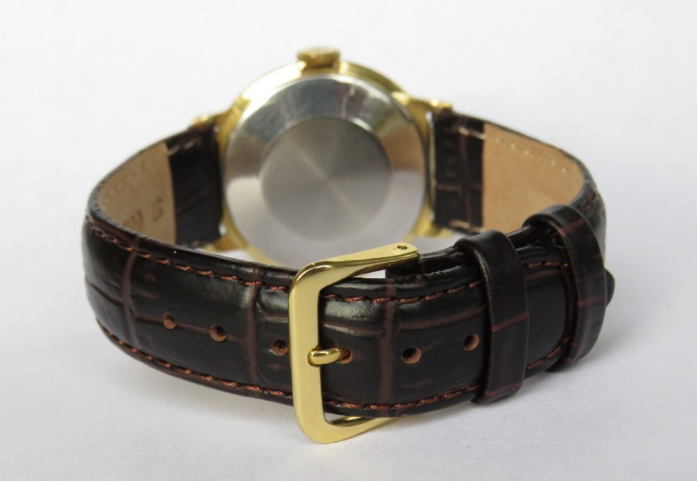 Gents 1960s Smiths Astral wrist watch, made in England View V