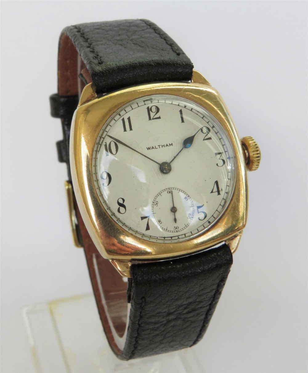 Gents 9ct gold Waltham wrist watch, 1932 View II