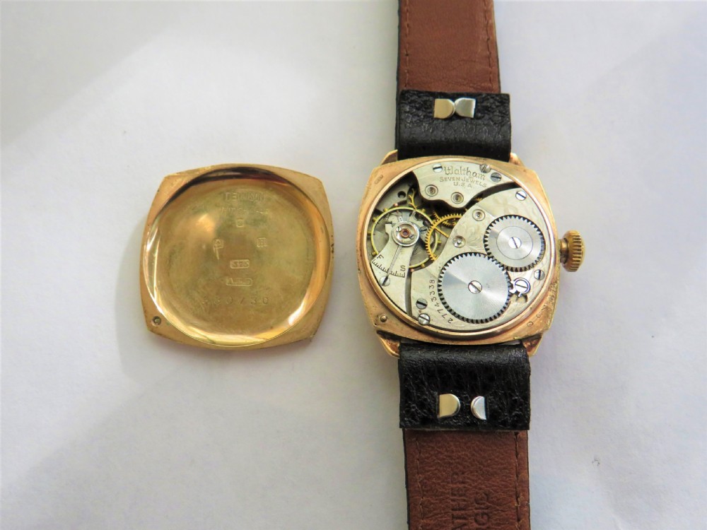 Gents 9ct gold Waltham wrist watch, 1932 View V