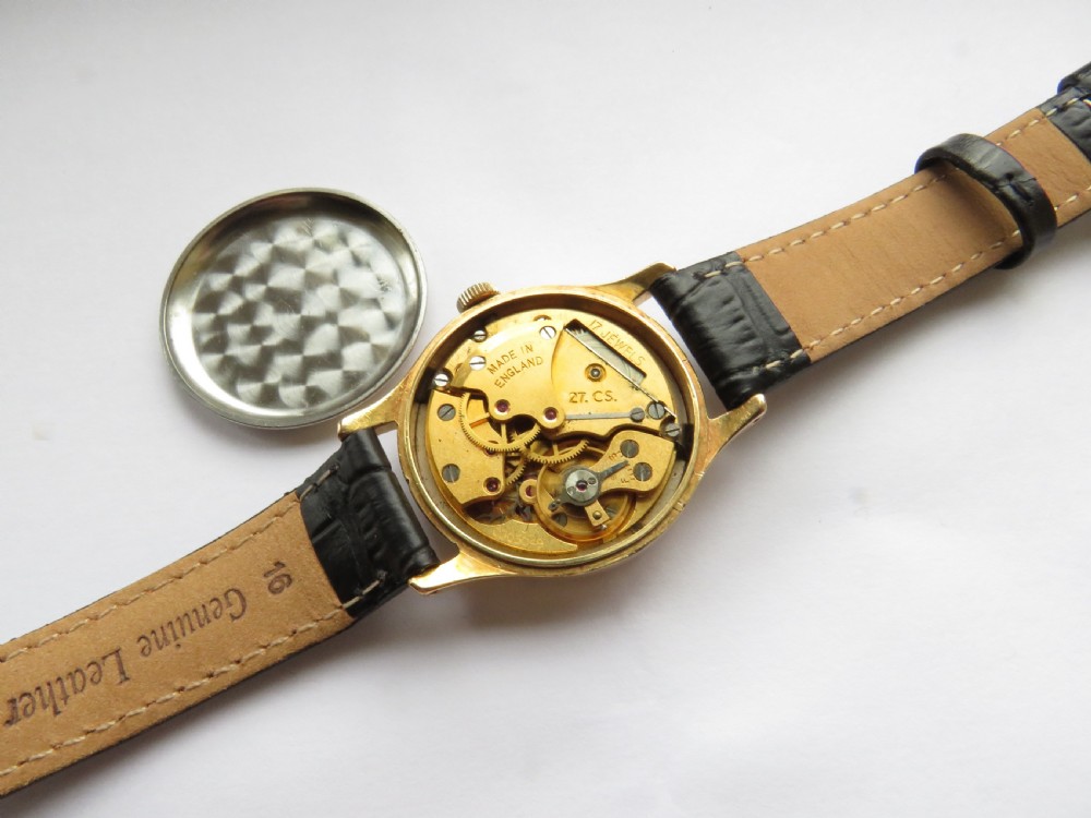 Gents 1950s Smiths De Luxe wristwatch View V