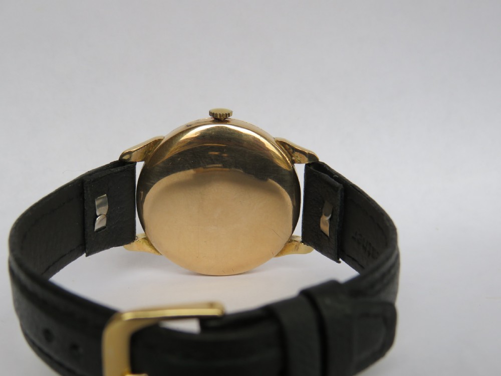 Gents 9ct gold Accurist wrist watch, 1948 View III
