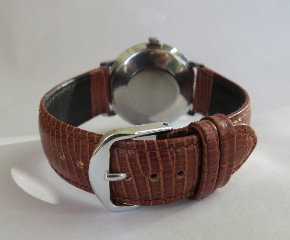 Gents 1960s Smiths Astral wrist watch View IV