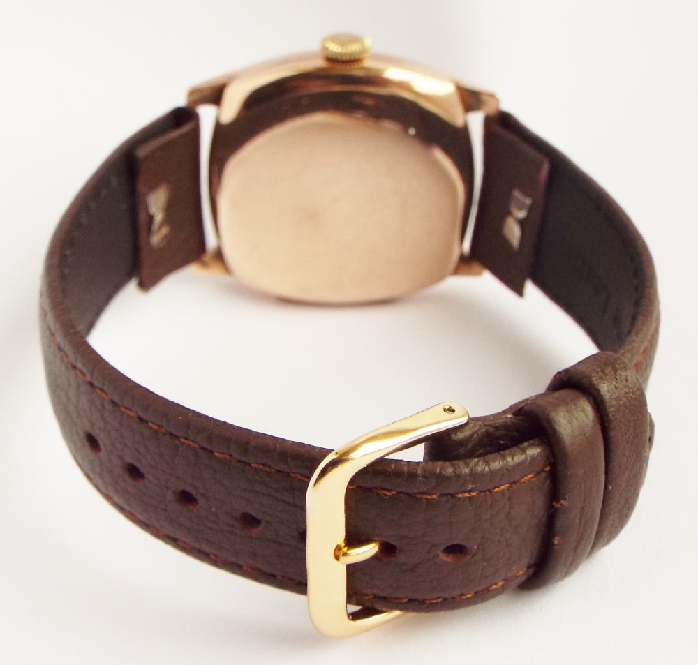 Gents 9ct rose gold Buren wrist watch, 1938. View IV