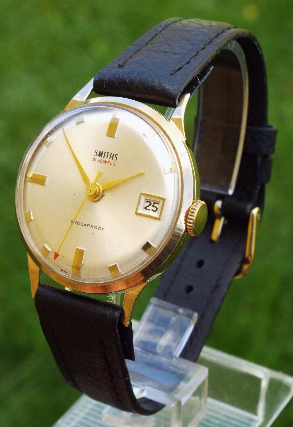 Gents 9ct gold Smiths wrist watch, 1964