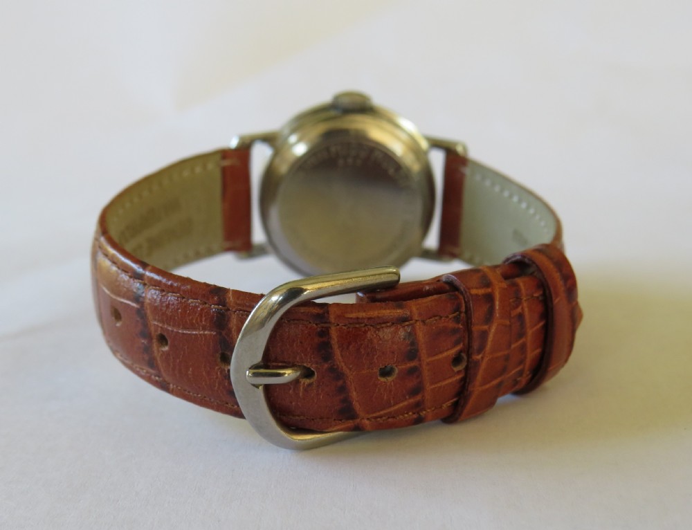  1940s Mido Multifort bumper automatic wrist watch. View III