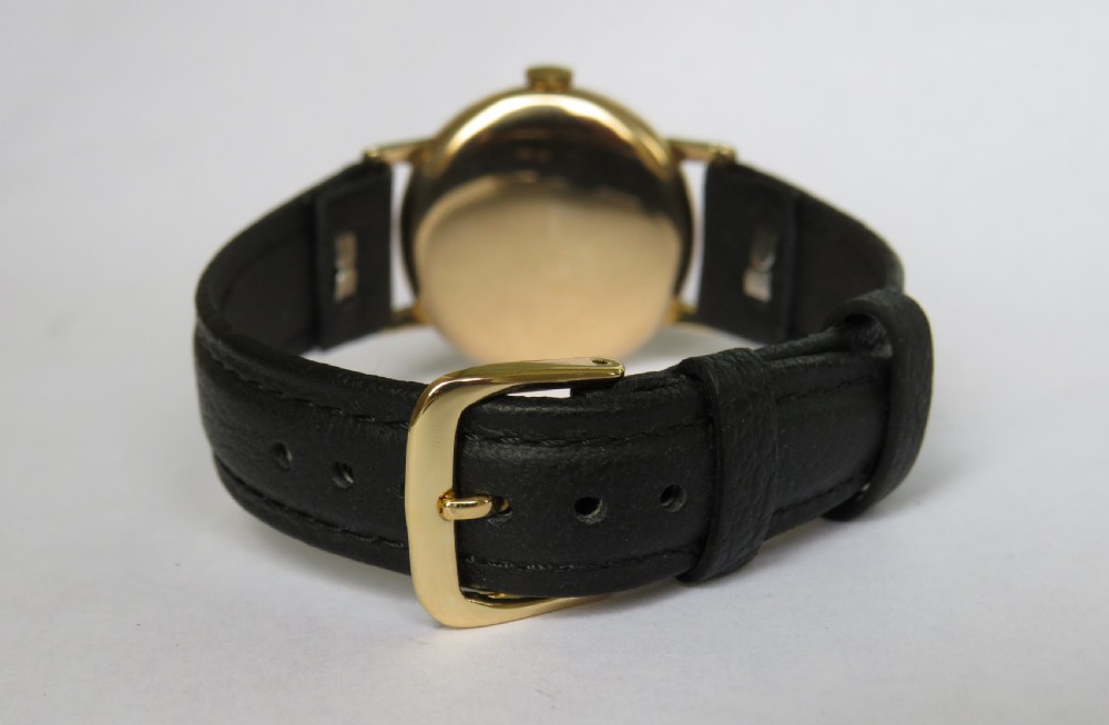 Gents 9ct gold Avia wrist watch, 1946 View IV
