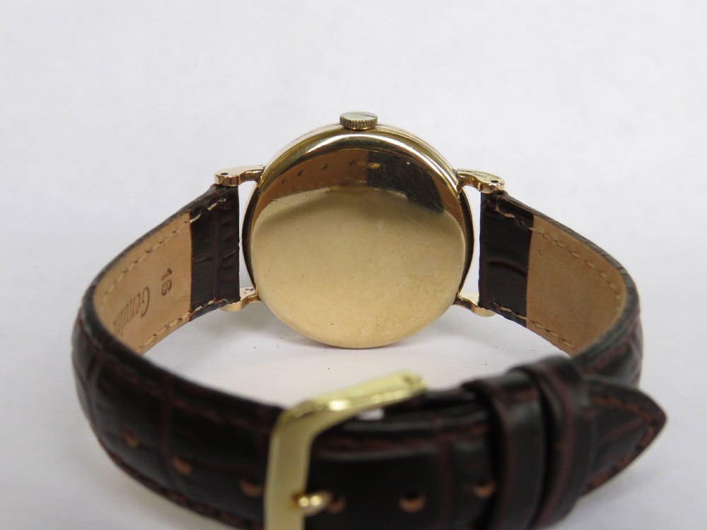 Gents 9ct gold Smiths De Luxe wrist watch, 1957 View III