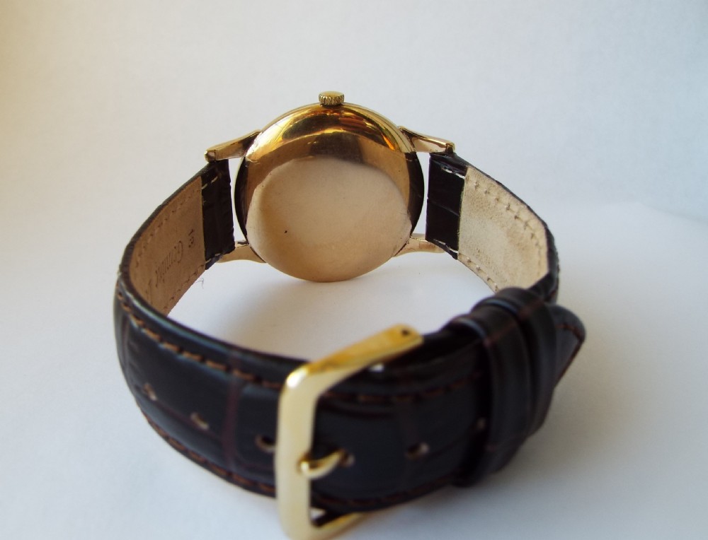 Gents 9ct gold Majex wrist watch, 1962 View II