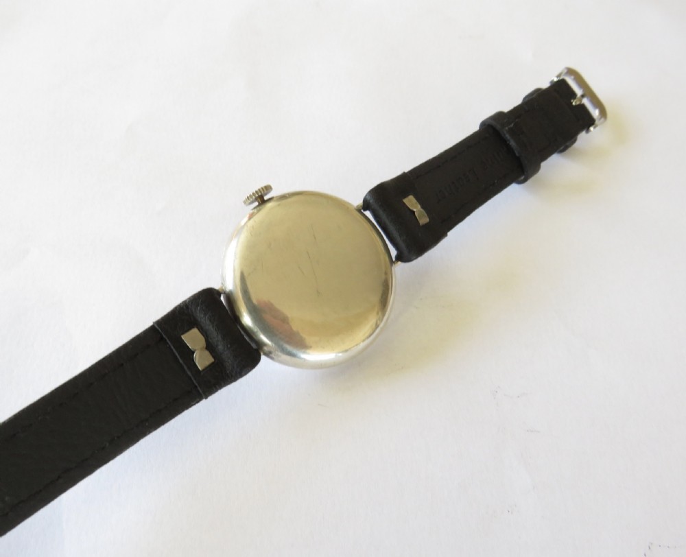 Gents silver trench watch, 1915 View IV