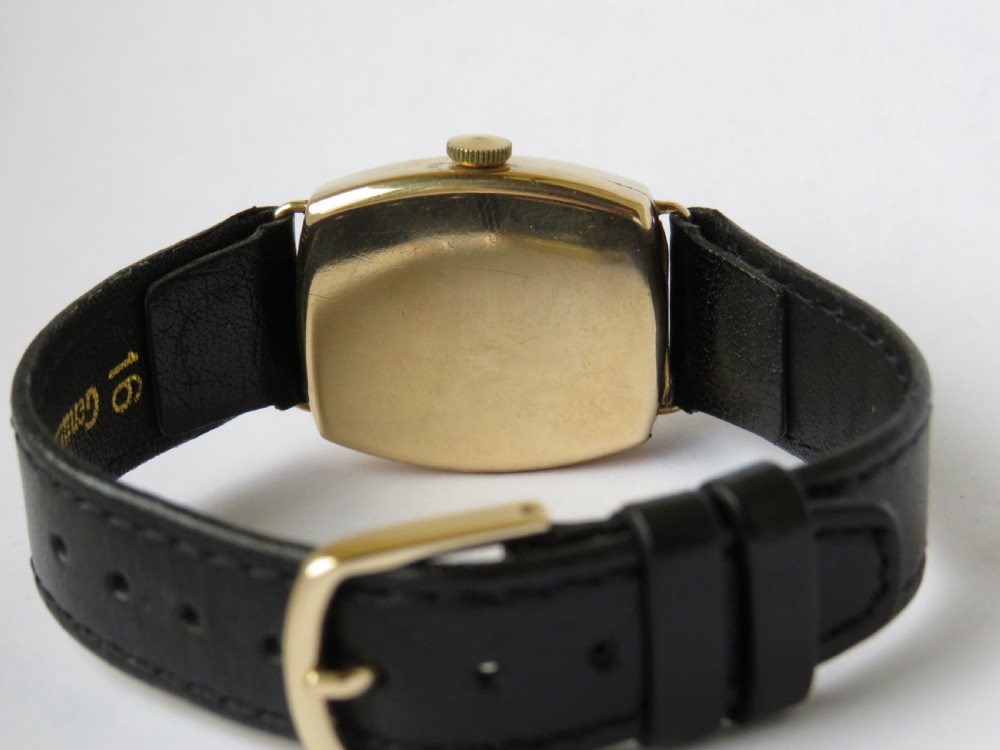Gents 9ct gold wrist watch, 1929 View IV