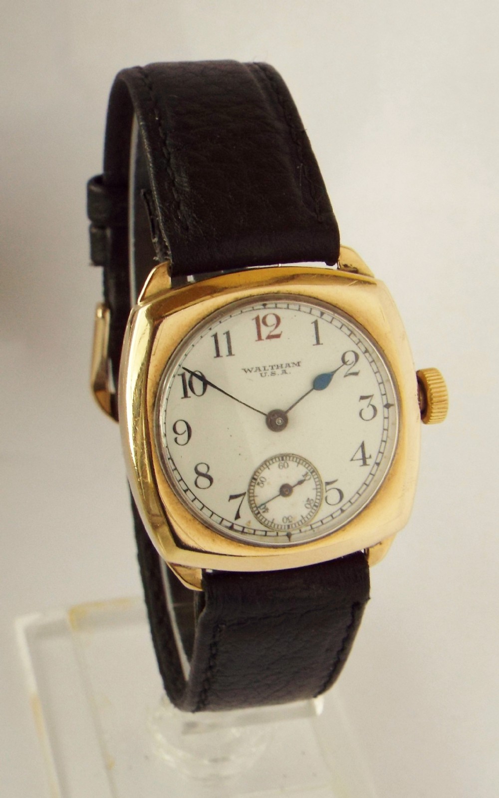 Gents 9ct gold Waltham wrist watch, 1933.