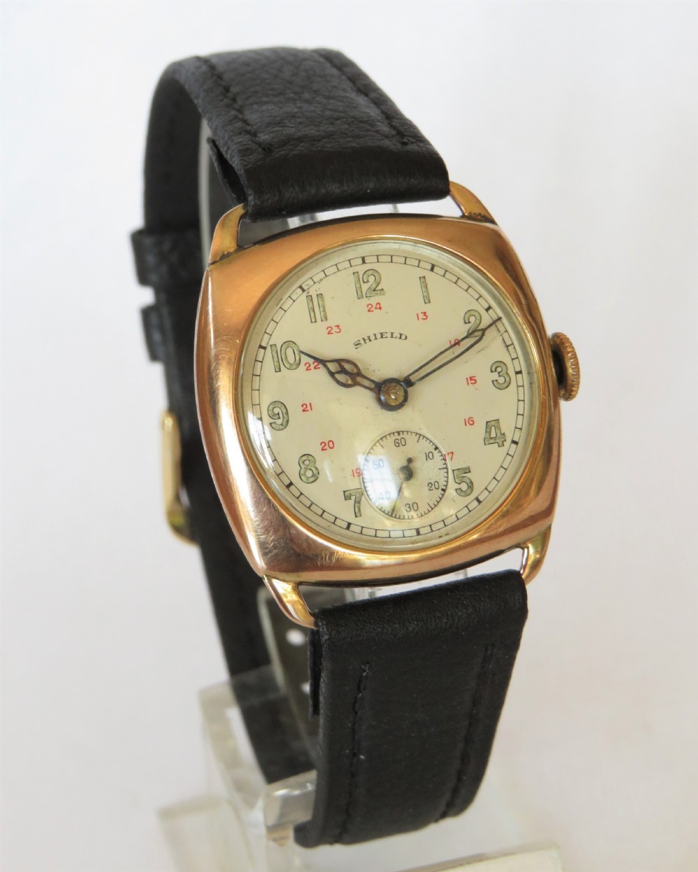 9ct gold Shield wrist watch, 1933 View II