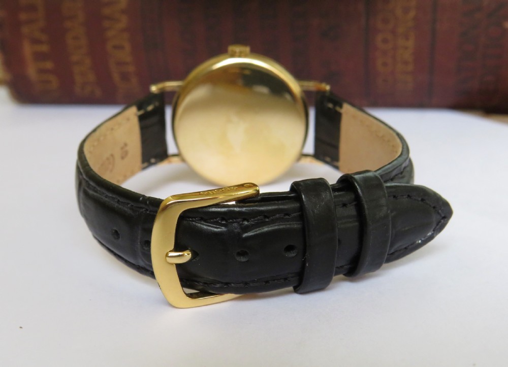 Gents 9ct gold Vertex Revue wrist watch, 1965 View III