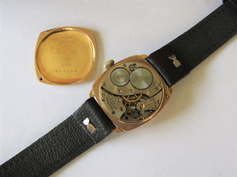Gents 1935 9ct gold Waltham wrist watch View V